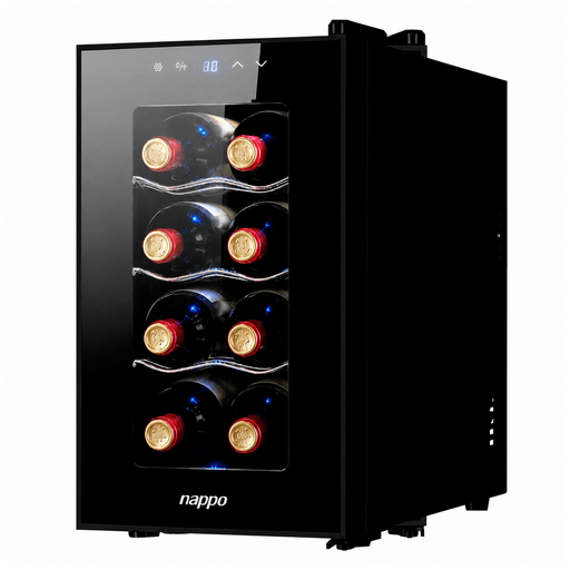 Disfrutá tus vinos siempre a la temperatura ideal con la enfriadora de vinos NAPPO, diseñada para conservar y enfriar hasta 8 botellas con eficiencia y estilo. Su sistema de enfriamiento termoeléctrico garantiza un funcionamiento silencioso y estable, ideal para el hogar, cocina, living o espacio de bar. Cuenta con un moderno panel táctil con 4 botones, que permite controlar fácilmente la temperatura dentro de un rango de 8 a 18°C, adaptándose a distintos tipos de vinos para mantener su sabor y aroma en perfectas condiciones. Además, su sistema de circulación de aire con ventilador interno de aluminio asegura una distribución uniforme del frío en todo el interior.