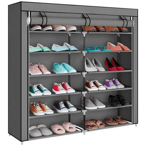 Práctica zapatera DecoTeam de tela plegable con 2 divisiones y 6 estantes. Realizada en tela transpirable de excelente calidad, plástico y metal. Posee cortinas enrollables con velcro y bolsillo en el lateral. Ideal para mantener tus zapatos u otros objetos ordenados y sin ocupar mucho espacio. Además es muy fácil de armar y limpiar.