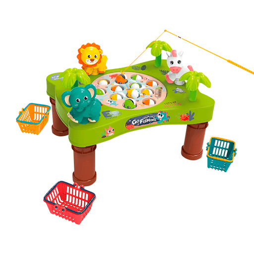 Disfrutá de horas de diversión con este juego de pesca. La bandeja giratoria con rotación eléctrica añade emoción al juego, mientras que el anzuelo pequeño permite a los niños atrapar los peces con facilidad.  Con música incorporada para ambientar la diversión, este juego funciona con 2 pilas AA y viene con 12 pescados, 3 cañas de pescar, 3 canastos, base y patas de mesa, accesorios y stickers para mayor entretenimiento. Además, los canastos incluidos les permitirán guardar los peces capturados de forma ordenada.
