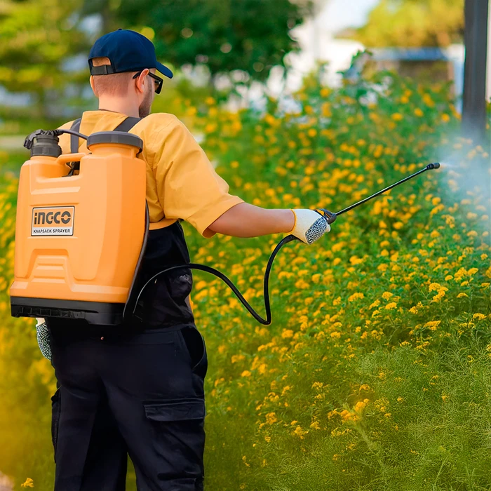 Mochila Fumigador INGCO Pulverizador con 16L de Capacidad y